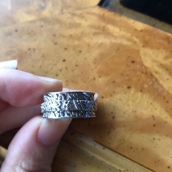 Sterling Silver Band Ring Size 5 - Picture 3 of 4